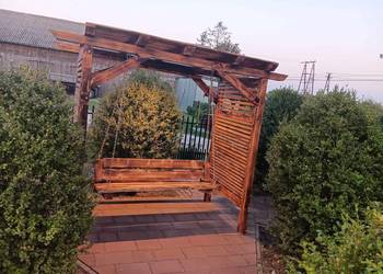 Pergola z morzliwościo z ławeczko lub jako huśtawka