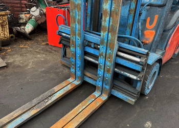paletyzer wideł KAUP z przesuwem bocznym 2500kg części wózek widłowy
