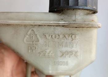 Zbiornik płynu hamulcowego volvo s60 2001