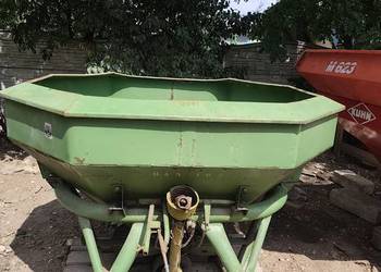 Rozsiewacz Amazone ZAE 1002