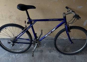 Rower  GT Tequesta koła 26'  do naprawy