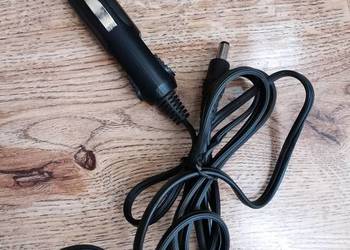 Ładowarka samochodowa gruby jack