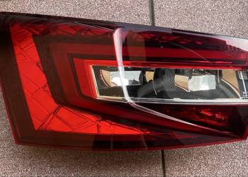 LAMPA TYLNA LED LEWA OE SKODA SUPERB COMBI 3V9945207A