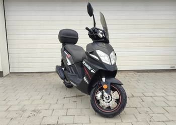 Skuter Zipp Quantum R 125