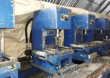 Linia pras do perforowania blachy , taśmy Prasy do otworowania 8 sztuk