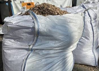 Tani opał - zrębka paczkowana w big bagach - biomasa leśna