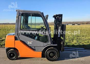 Wózek widłowy TOYOTA 8FDF25 kabina , przesuw ,  TOYOTA 8FD25 widlak Linde