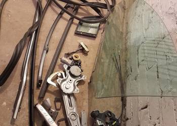 części drzwi przednich lewych Toyota Avensis T27 lift