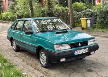 Polonez Caro wąski 1.6 nowa