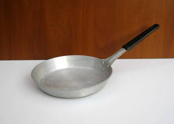 Patelnia aluminiowa 24 cm