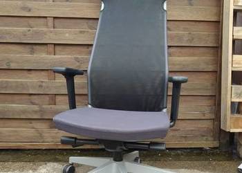 Krzesło Profim Perfo III 11S wysokie oparcie