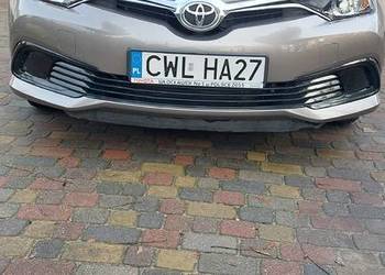 Toyota auris kombi 2015 z niskim przebiegiem