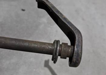 Junak M10 oś hamulca tył