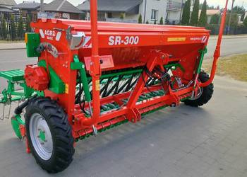 Siewnik zbożowy Agro-Masz SR-300 z 2023 roku stan jak nowy.