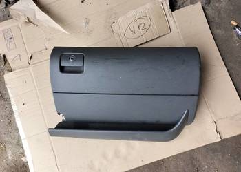 AUDI A38L A3 8L 4D 5D  SCHOWEK PASAŻERA
