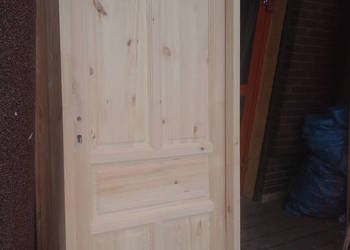 drzwi sosnowe drewniane Producent