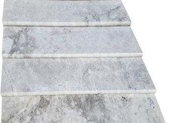 Stopień marmurowy Tundra Grey szlifowany z bullnose 135x33x2 cm