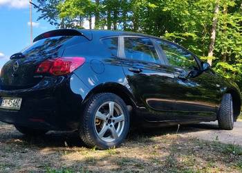 Astra J 2011 1.4 100km