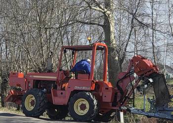 Pługoukładacz, wibropług Ditch Witch 8020 1998r po dużym servisie.