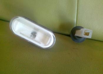 SKODA FELICJA LAMPKA OŚWIE.TABLICĘ REJES.NOWA