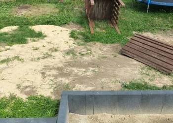 Domek zjeżdżalnia dla dzieci