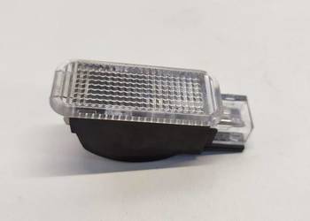 AUDI Q3 8U LAMPKA KABINY 3B0947415B