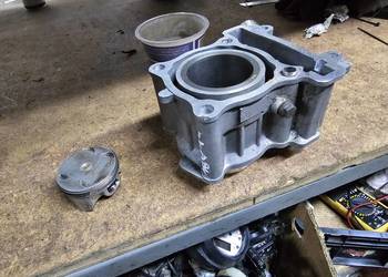 Yamaha YZF 125R cylinder tłok tuleja Góra YZF125 yzf125r yzfr 125r yz 125f