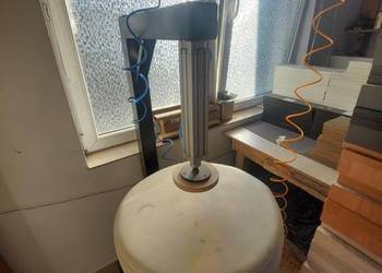 Prasa tapicerska do krzeseł tapicerki +maszyna do szycia