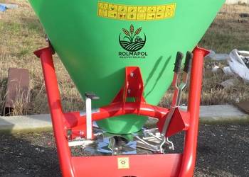 Rozsiewacze do nawozów marki STRUMYK