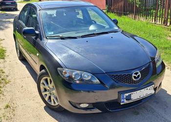 Sprzedam ładną Mazde 3  1.6 benzyna 2005r 140tys km