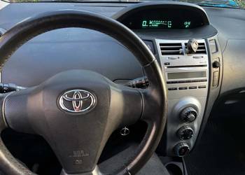 Toyota Yaris 10