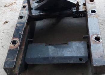 Zaczep tylni z szyna dolny pływający New Holland Deutz Massey Renault