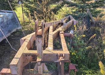 Pługi belkowe 4x40 zagonowej . Likwidacja gospodarstwa .