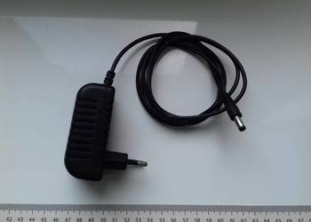 Zasilacz DC 12.6V - 1A, 5,5mm x 2,5-3mm używany, sprawny,  AC/DC Adaptor YS