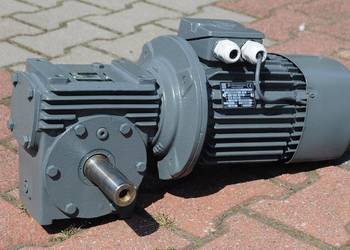 Motoreduktor kątowy 1.1kw. 36obr./min. z hamulcem. VEM