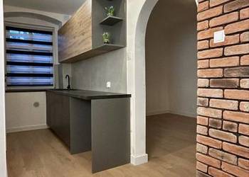 Sprzedam uroczą kawalerkę z ogródkiem, po remoncie, centrum Dzierżoniów