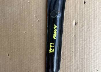 WSPORNIK UCHWYT MOCOWANIE LAMPY PRAWY PRZÓD SKODA YETI I 5L0805932