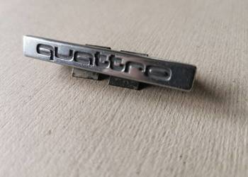 QUATTRO - Emblemat Grila Audi 8,8 cm / 9 mm Oryginał Kompletny