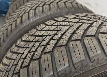 Opony Yokohama BluEarth Vinter V906 225/40 R18