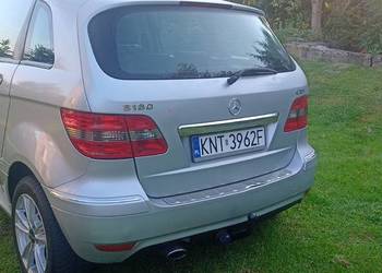 Sprzedam Mercedesa b klasy ładny