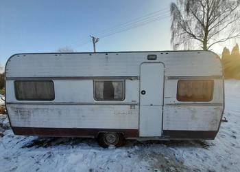 Przyczepa kempingowa transport