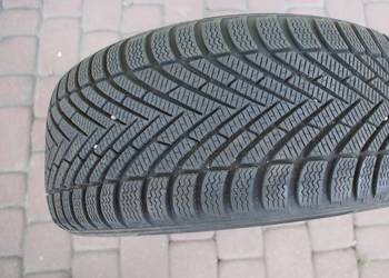 225/40R18 92V Zimowa Pirelli dot3524  8,5mm bieżnika Dunlop Winter-Sport 5