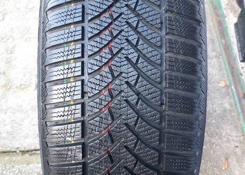 Opona zimowa 225/45R17 94V Semperit Speed – Grip 3