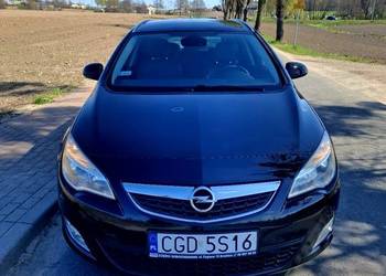 Opel Astra J Cosmo 1.7 cdti ZADBANA 2011