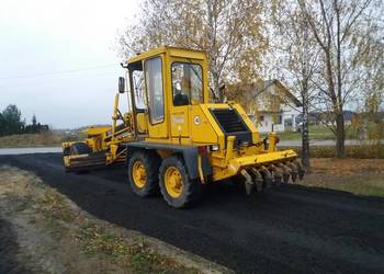 Usługi równiarką i walcem