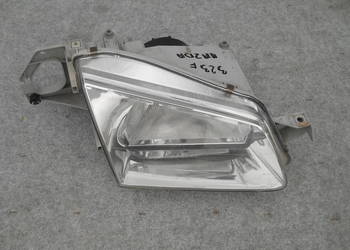 MAZDA 323F LAMPA PRAWA PRZEDNIA