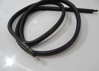 BMW E60 LCI USZCZELKA DRZWI PRAWA PRZEDNIA PRZÓD