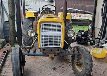 Sprzedam ursus 330 oryginal .