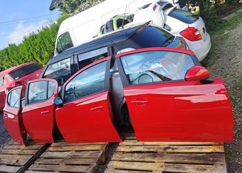 Opel Corsa E 5D drzwi kompletne klapa kod lakieru Z547 Opel Corsa E 5D drzwi kompletne klapa kod lakieru Z547