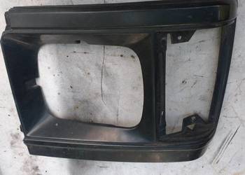 Ramka lampy reflektora toyota hiace 3